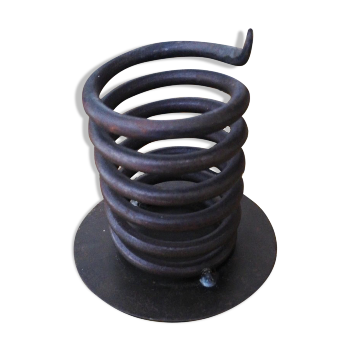 Spiral metal candle holder spring with candle, bronze appearance