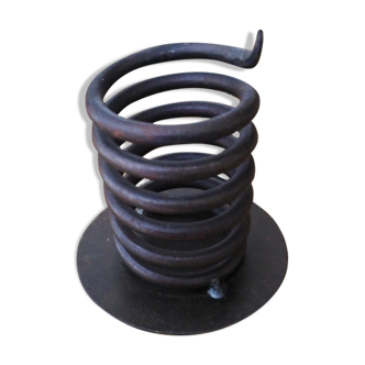 Spiral metal candle holder spring with candle, bronze appearance