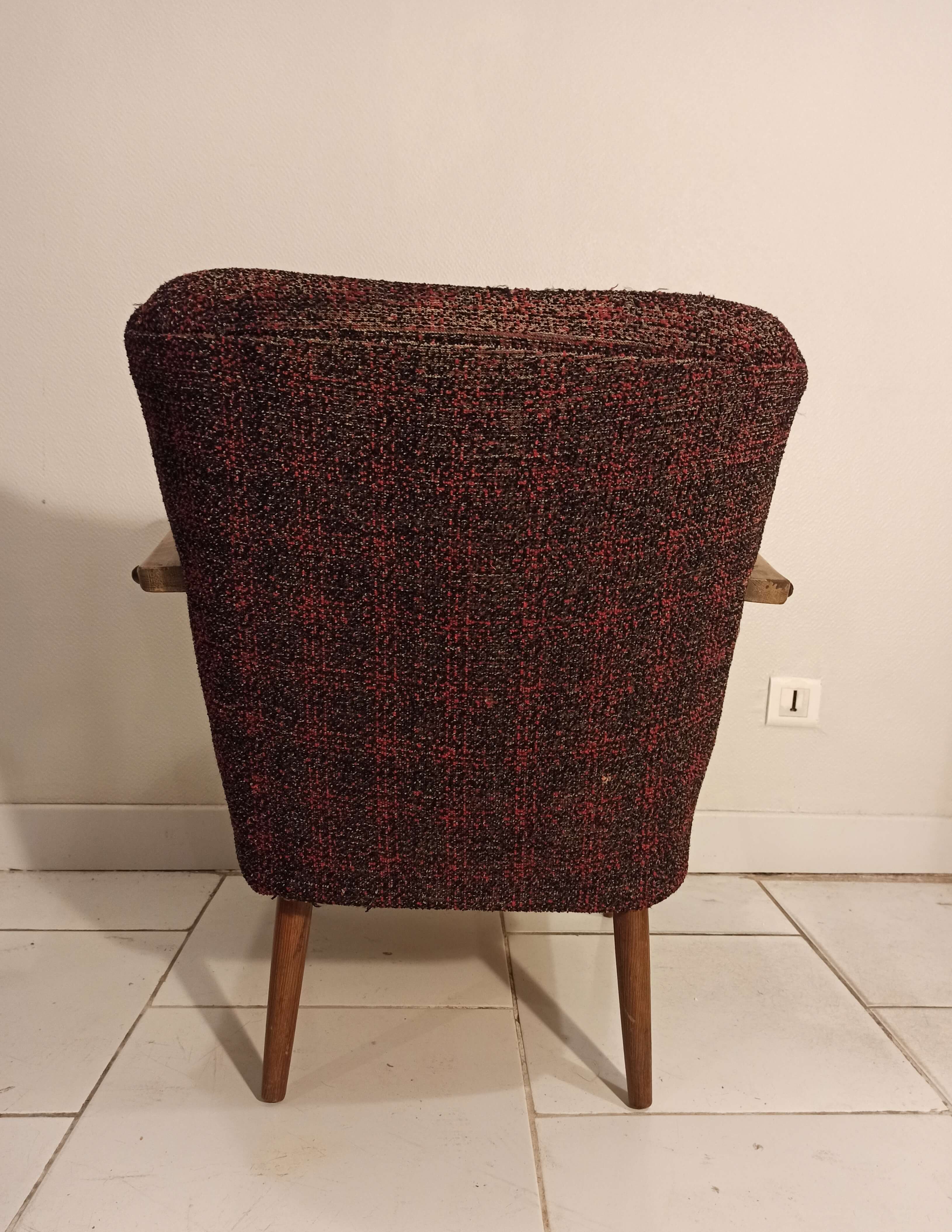 Vintage cocktail armchair armrests curved wood 1950