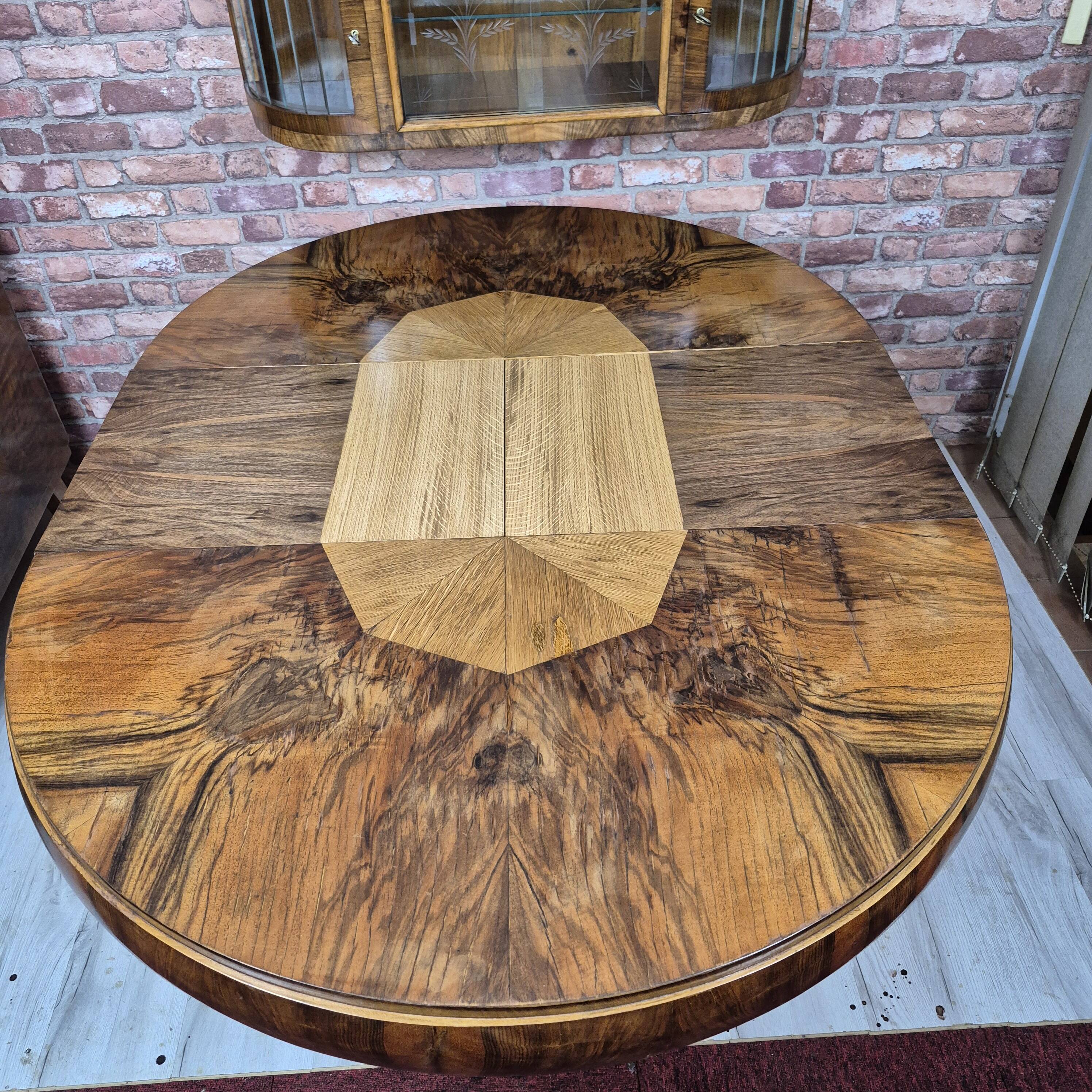 Authentic Art Deco Burl Walnut Round Extending Dining Table 1930s