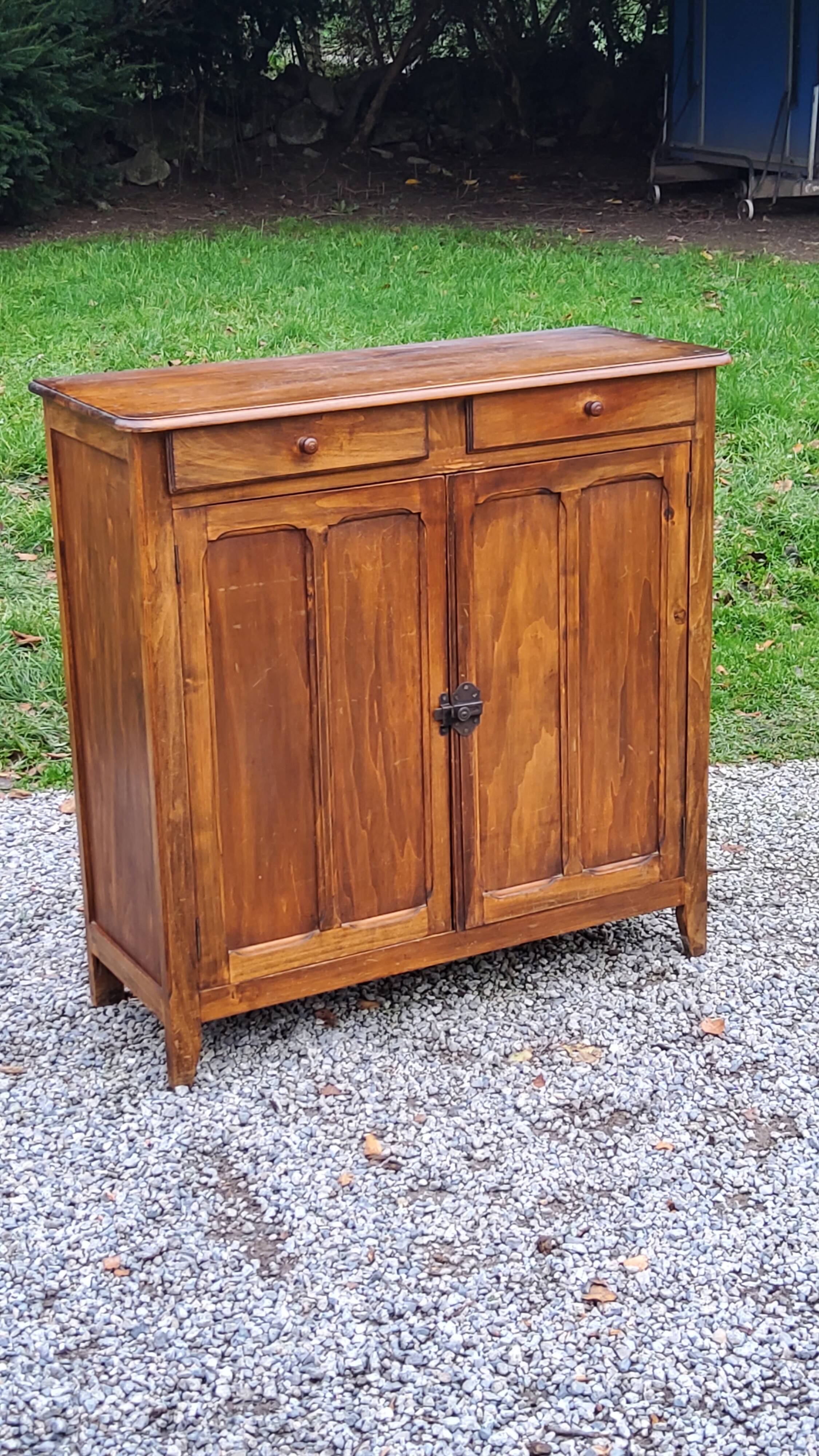 Parisian sideboard from the early 20th century, 2 doors, 2 drawers