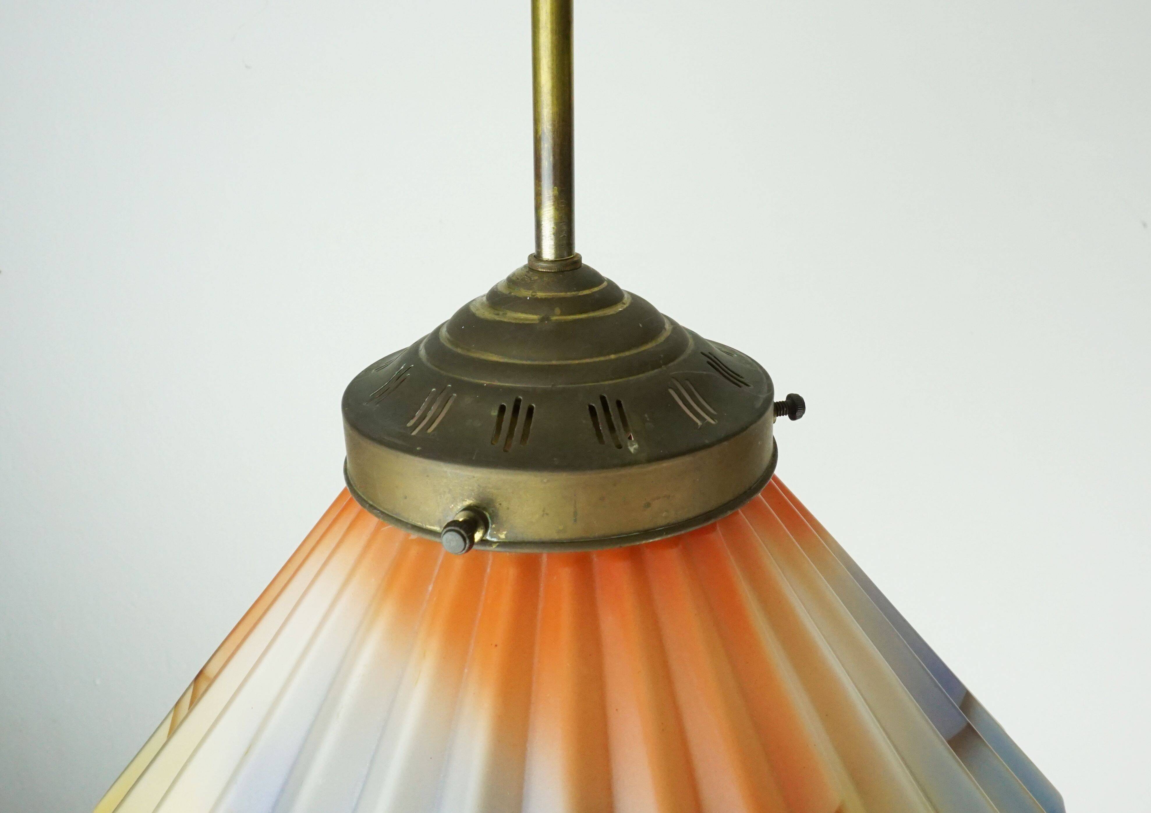 art déco glass PENDANT LIGHT airbrush pleated shape avantgarde design