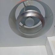 Suspension70's louis kalff pour philips éditeur