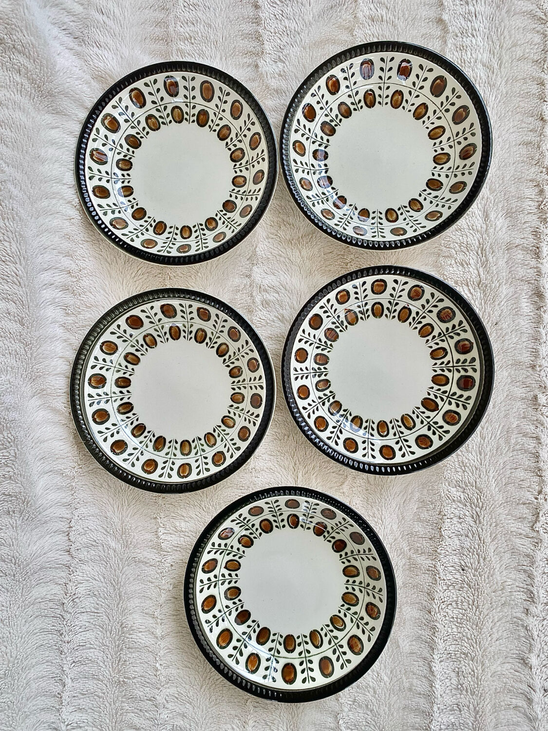 Boch service La Louvière walnut model