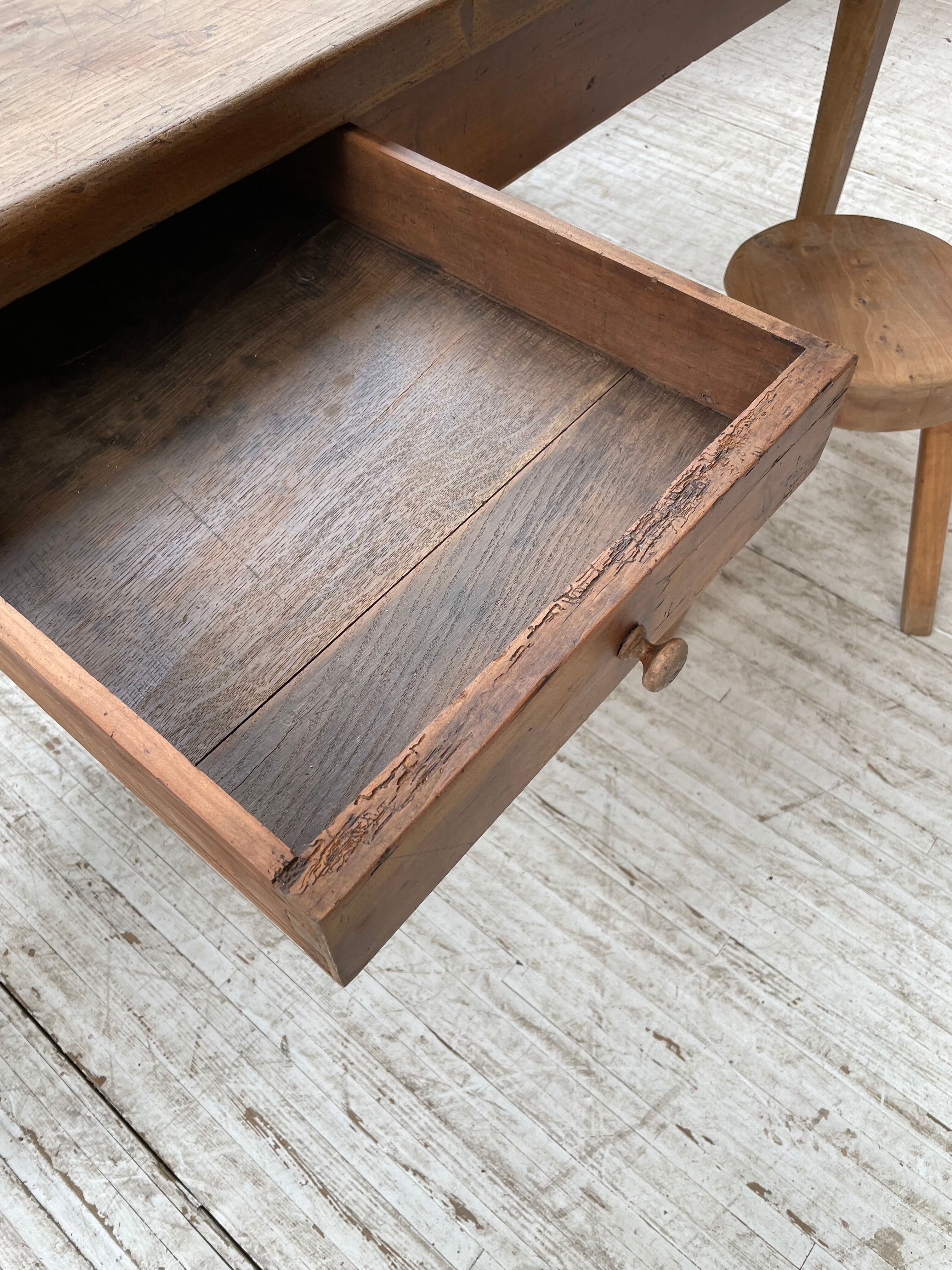Farmhouse table in oak and walnut 2m