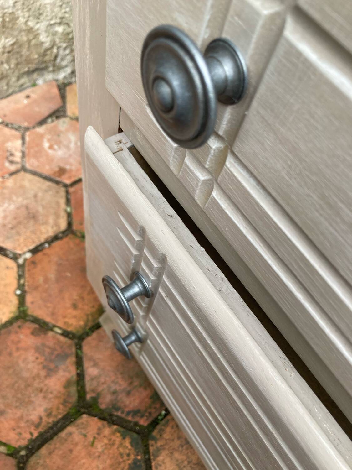 Vintage chest of drawers