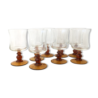 Set of 8 vintage wine glasses