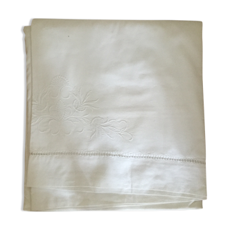 Embroidered cotton sheet