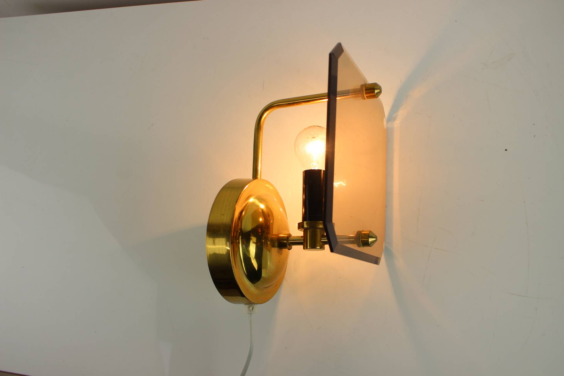 Lampe murale du milieu du siècle par Kamenicky Senov, années 1960