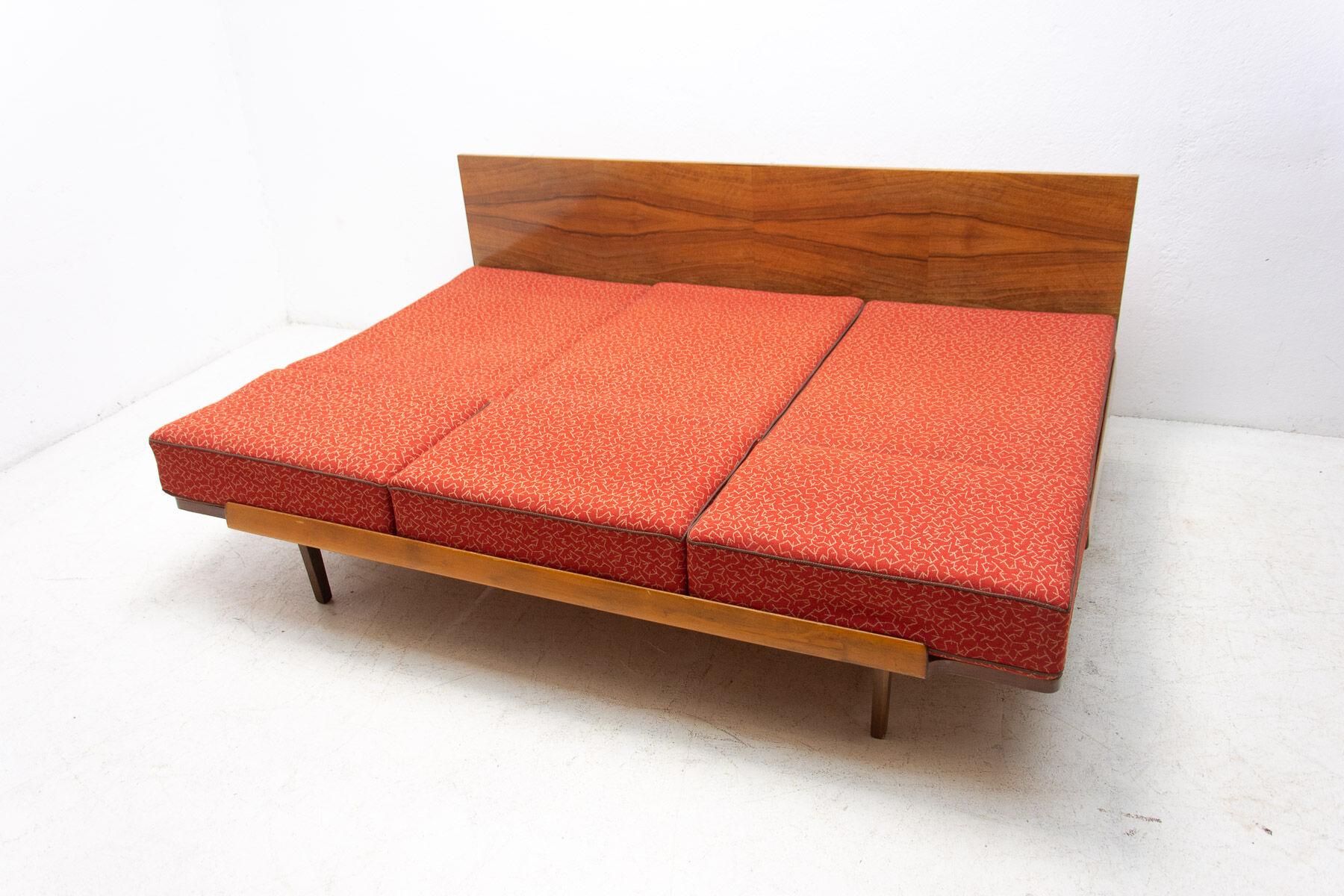 Mid century sofabed in walnut by Jindrich Halabala for UP Zavody, 1950´s