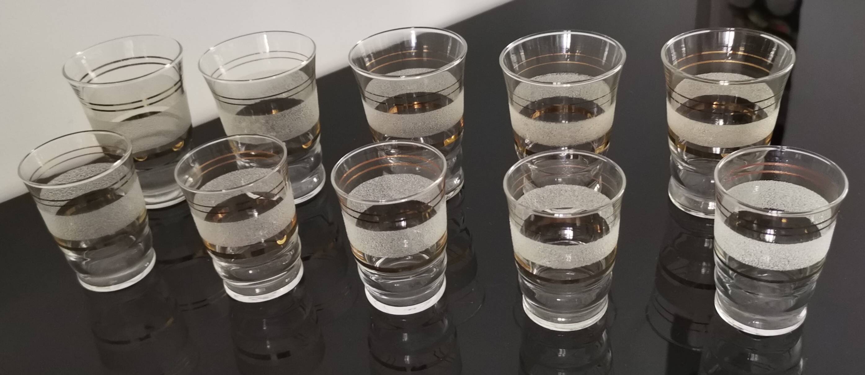 Set of 5 water glasses and 5 aperitif glasses with granite decorations and gold edging from the 1950s