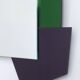 Miroir coloré de forme irrégulière dans le style d'Ettore Sottsass