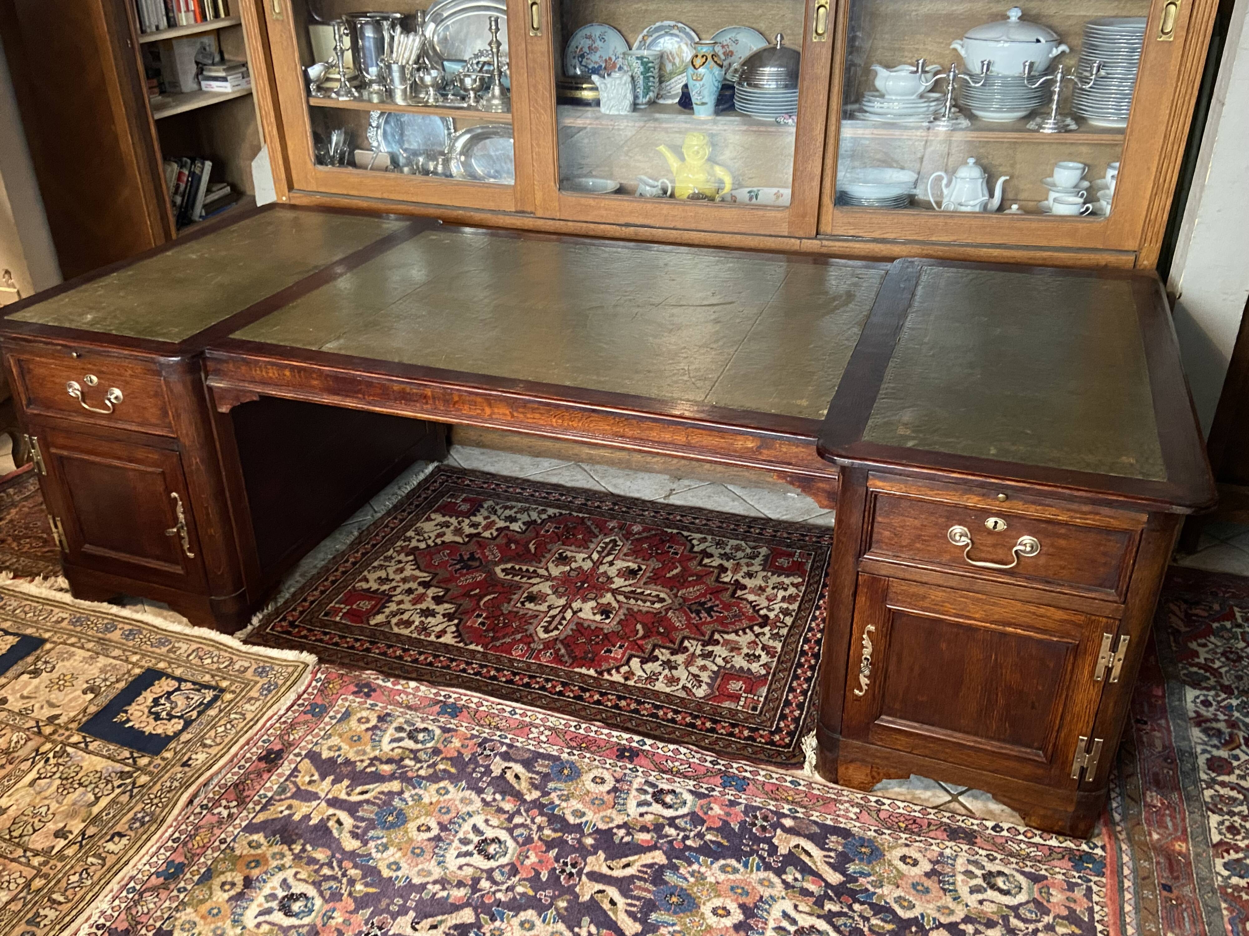 Immense oak solid wood staff desk in English style 248 x 114 cm
