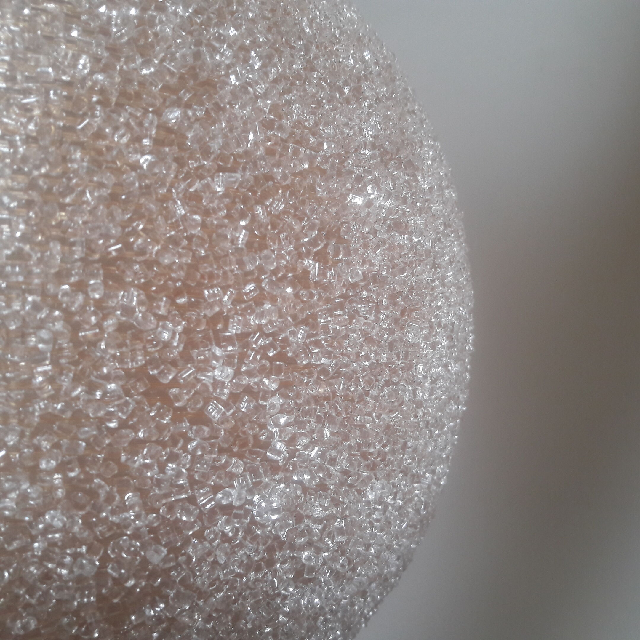 Ball pendant light in resin 70s