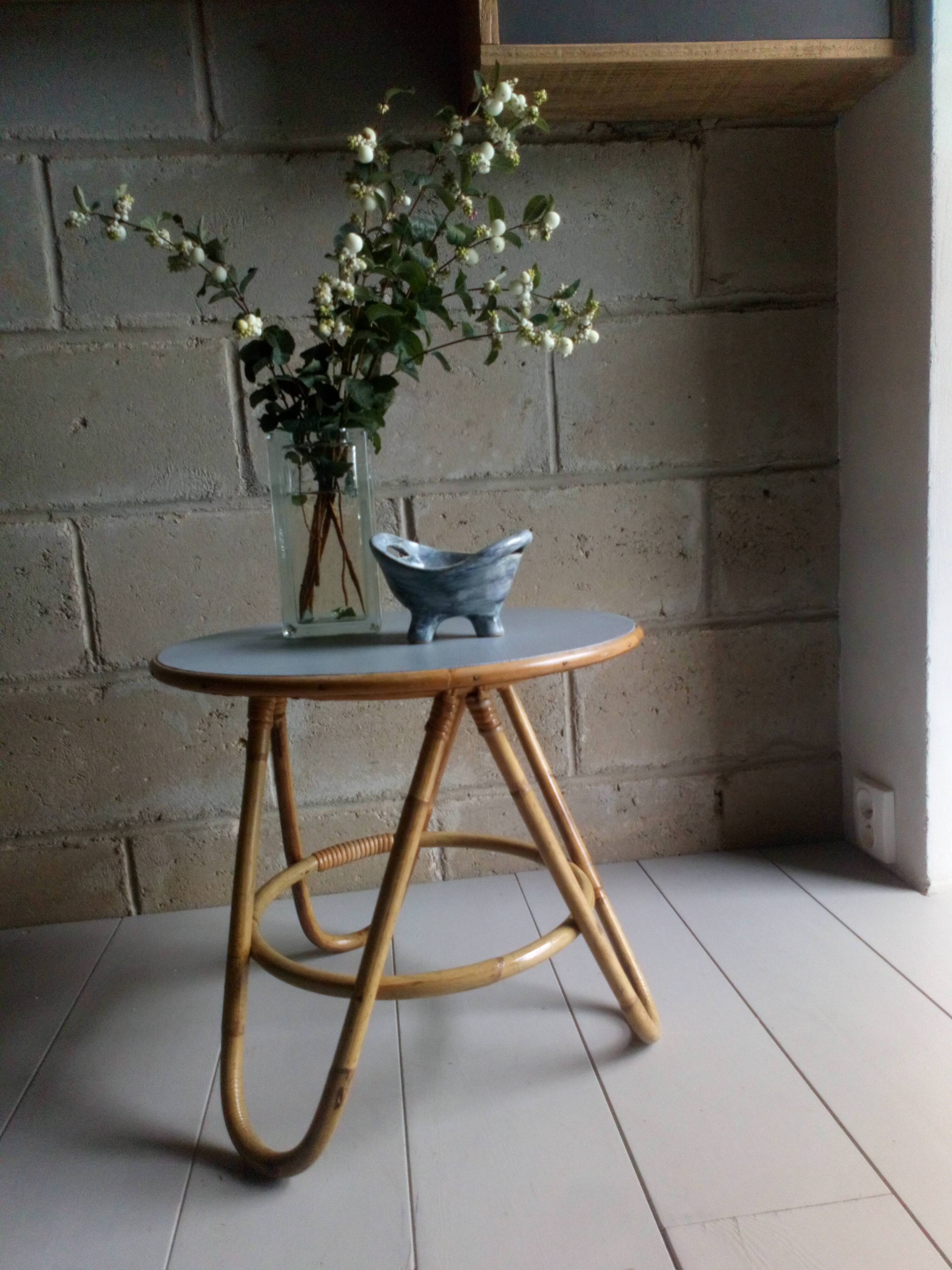 Extra roundtable in vintage rattan 50s