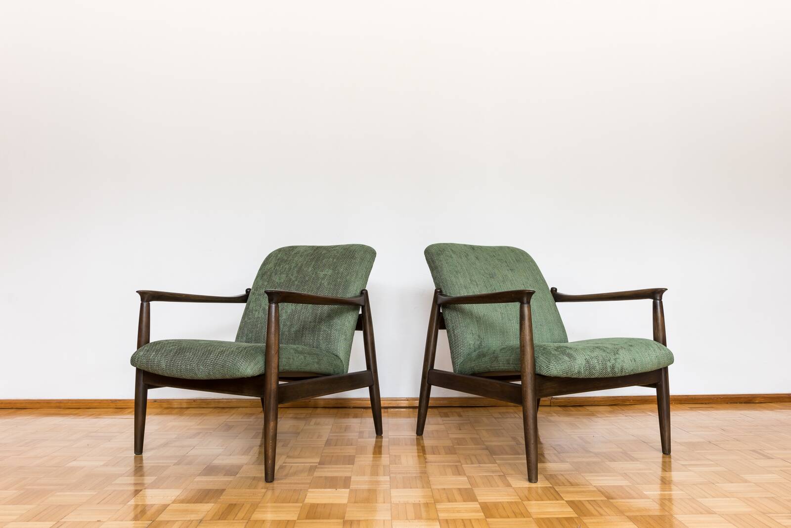 Paire de fauteuils GFM64 par Edmund Homa années 1960