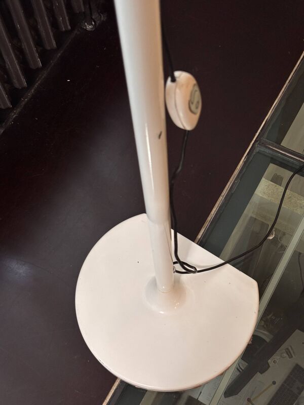 Lampadaire Coupé Ad Arco Joe Colombo pour Oluce Blanc Chrome Vintage Design