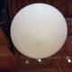 Lampe à suspension en verre opalin 1960
