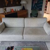 Duvivier canapé 104 Mayenne Alaska pebble fabric and its headrests.