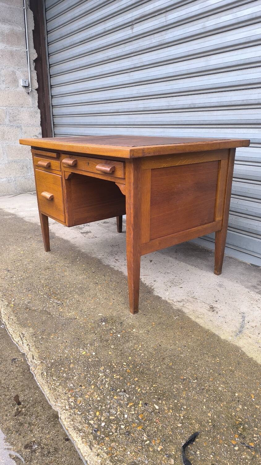 Master's desk in solid oak