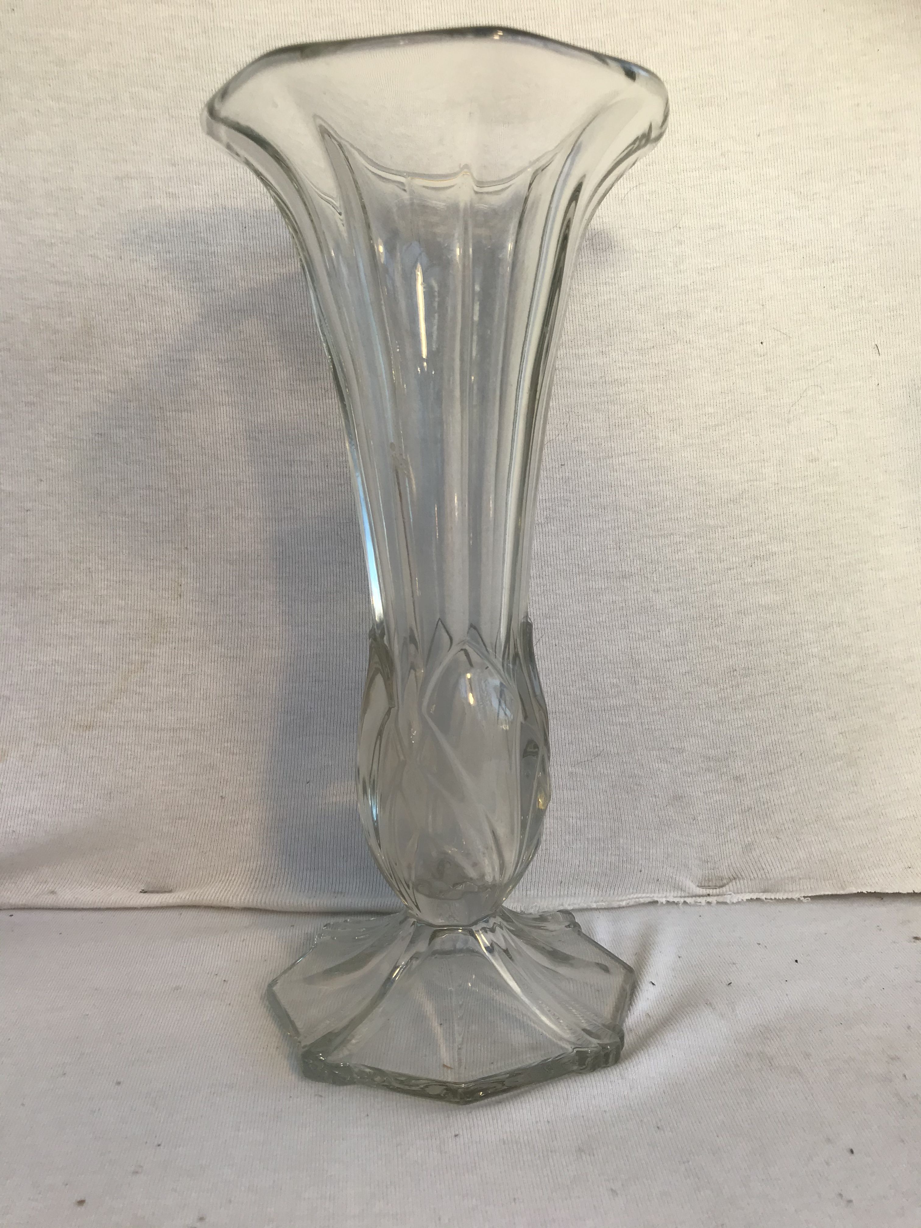 Pair of antique Art Deco style vases in moulded glass and vintage decoration