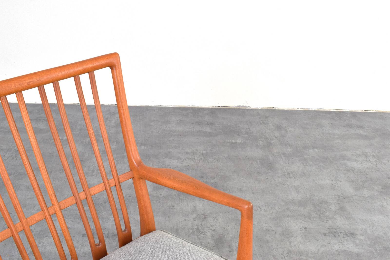 Rocking Chair ML33 by Hans J. Wegner for A/S Mikael Laursen, 1950s.