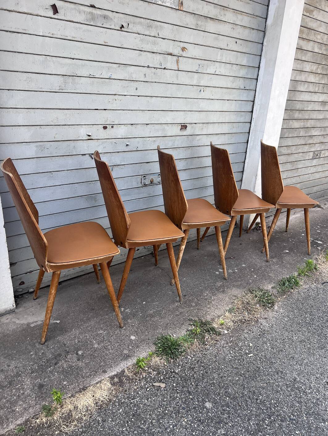 (Lot) 5 chaises vintage bois attribuées à Baumann (à restaurer)