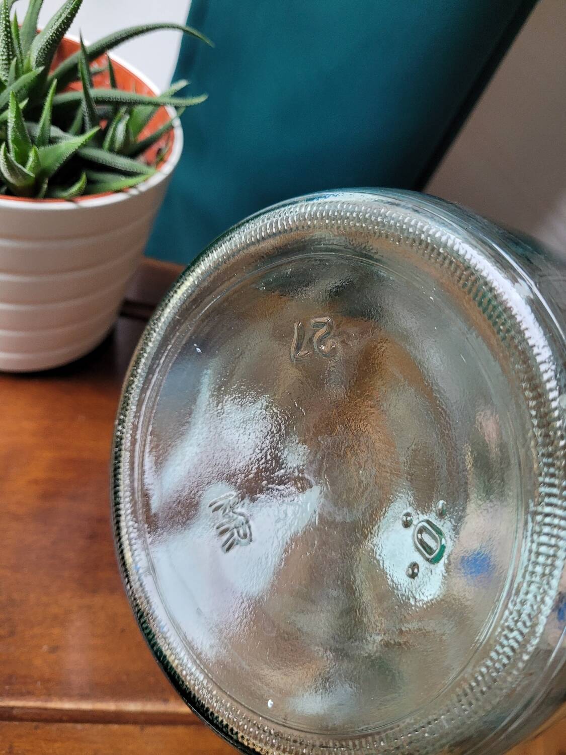 Blue transparent demijohn vase