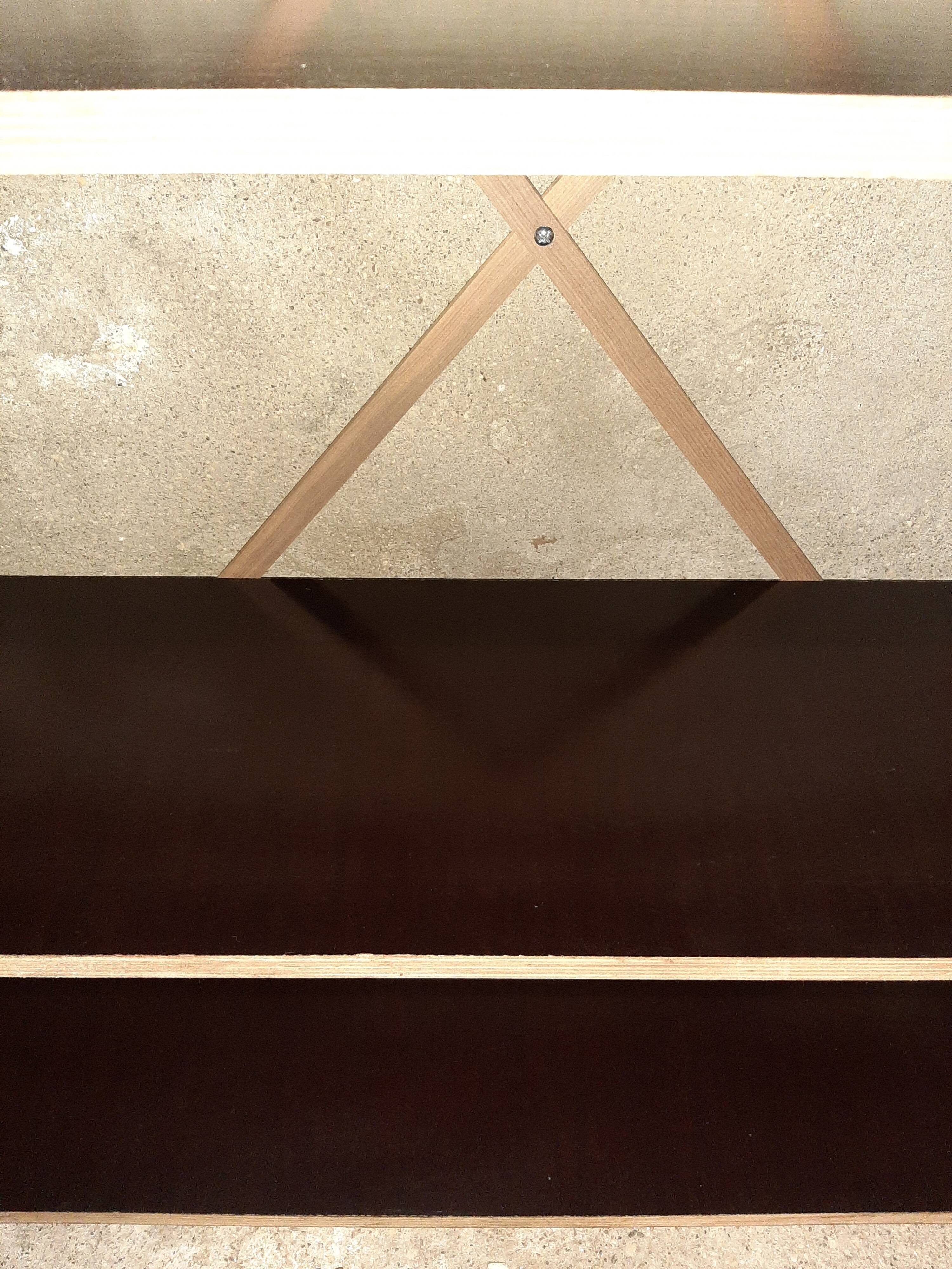 Modular shelf String