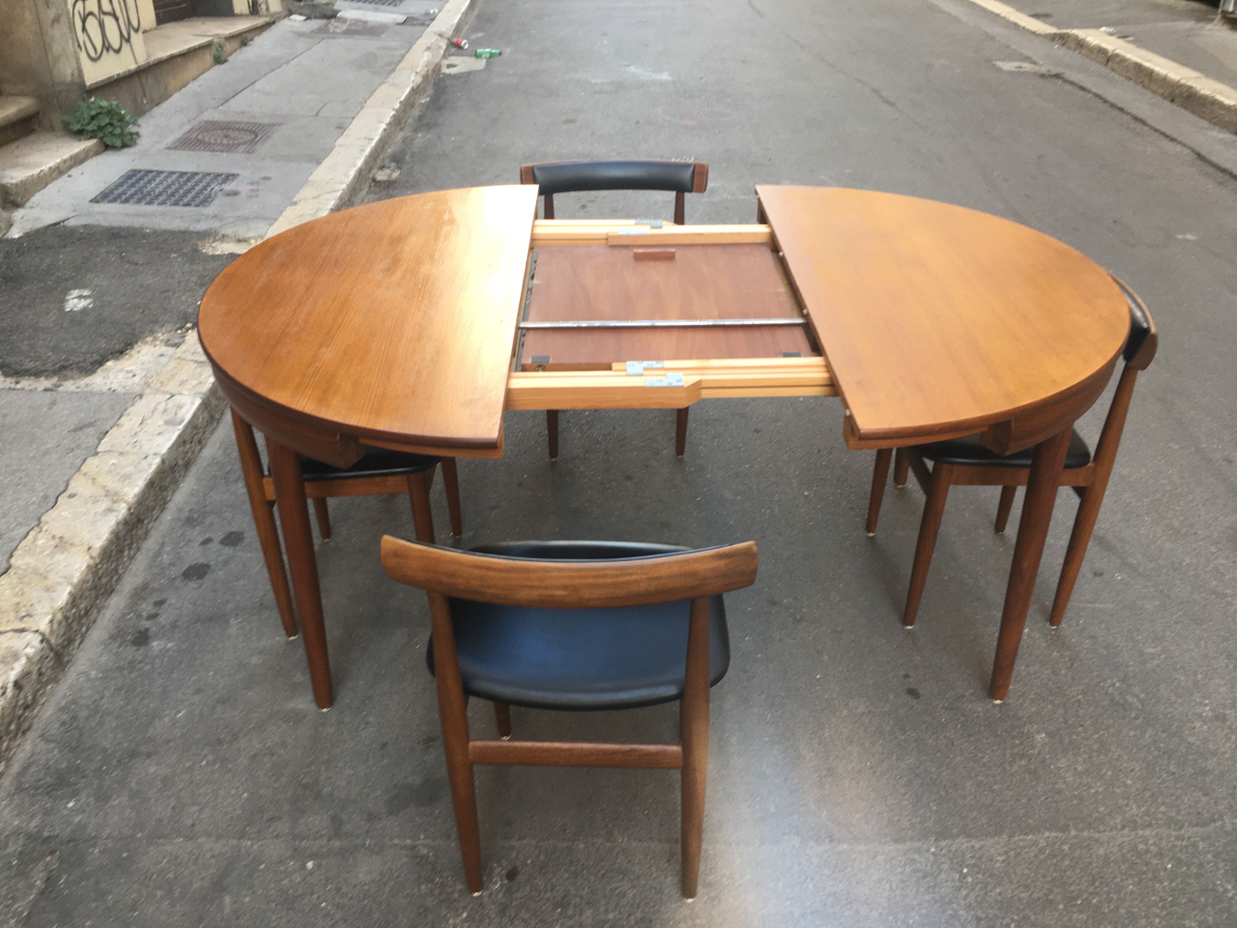 Teak table and chairs by Hans Olsen for Frem Røjle, 1960s