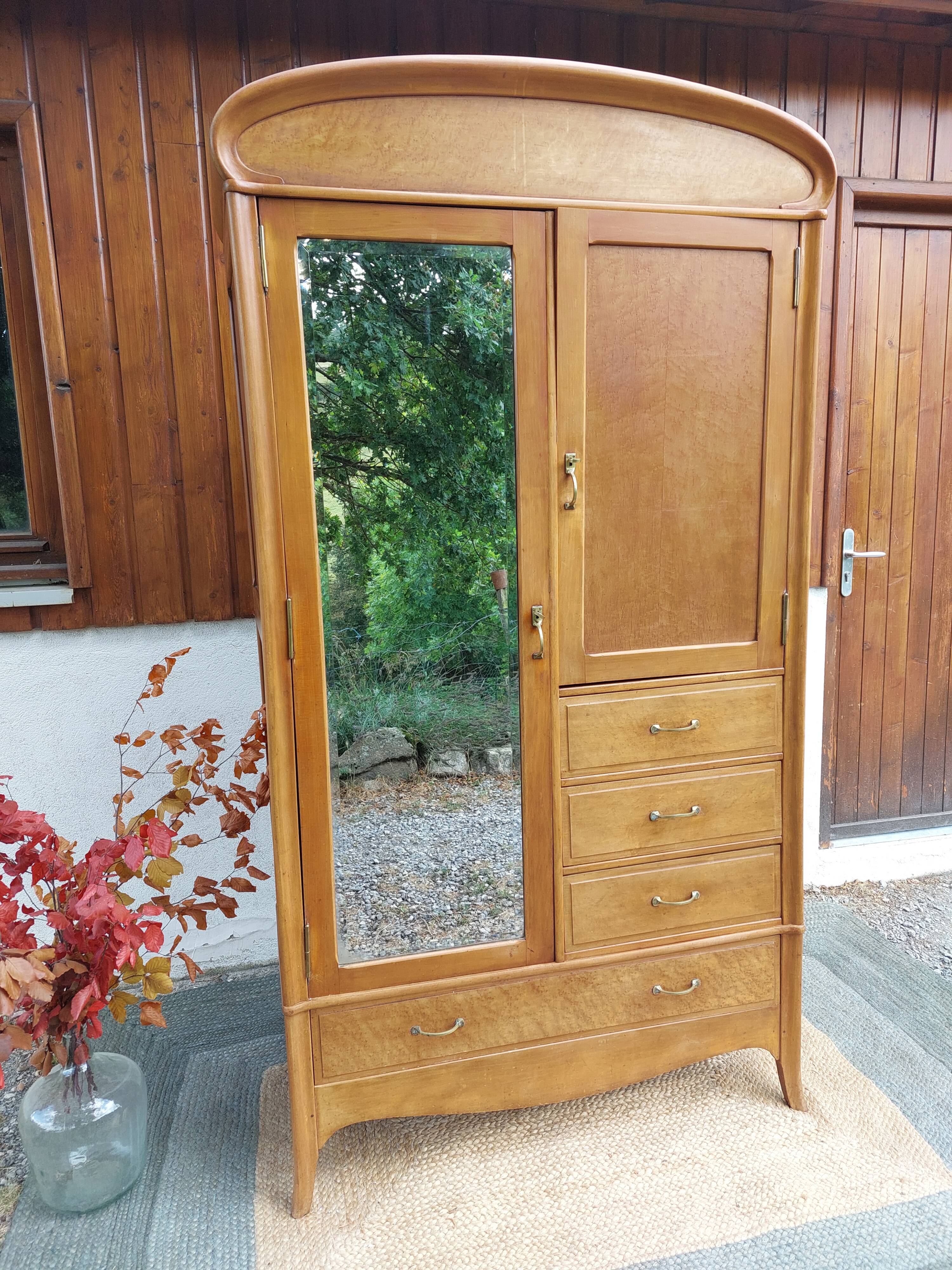 triple function wardrobe, hanging rail