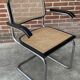 Chaise Cesca B64 avec accoudoirs by Marcel Breuer Design en noir