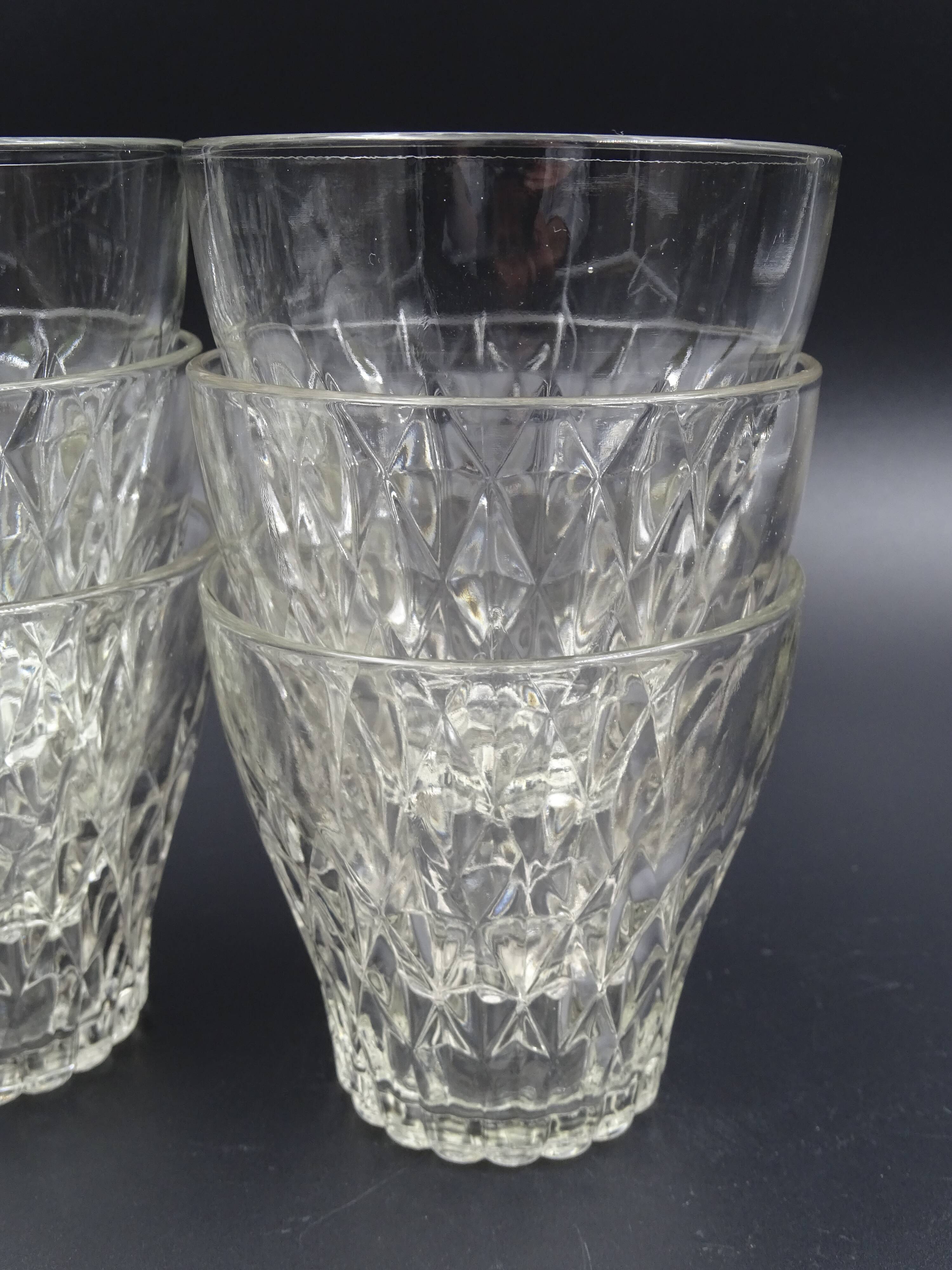 Set of 7 vintage Vereco glasses with diamond tips - around 1960