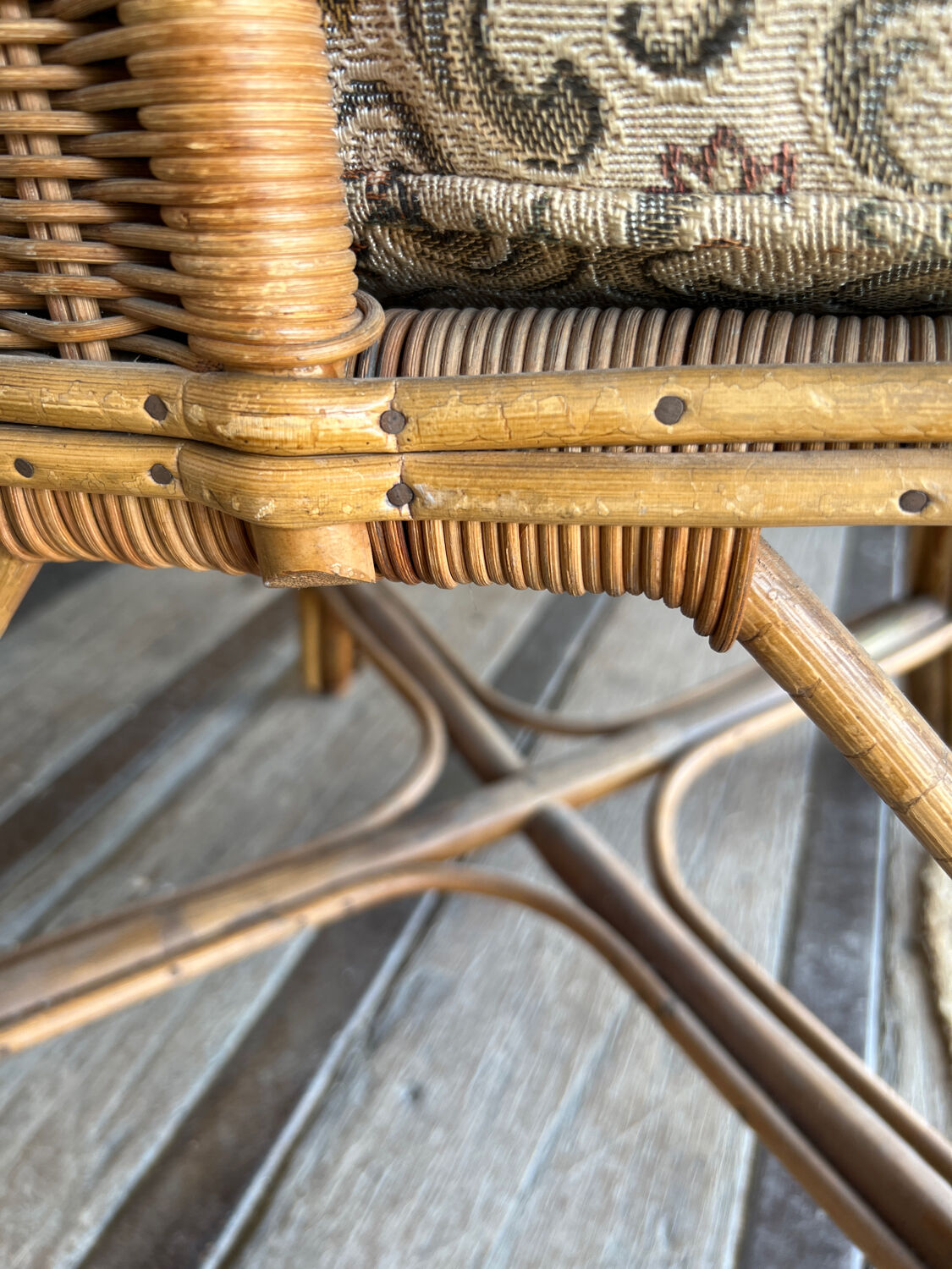 Bamboo and rattan lounge