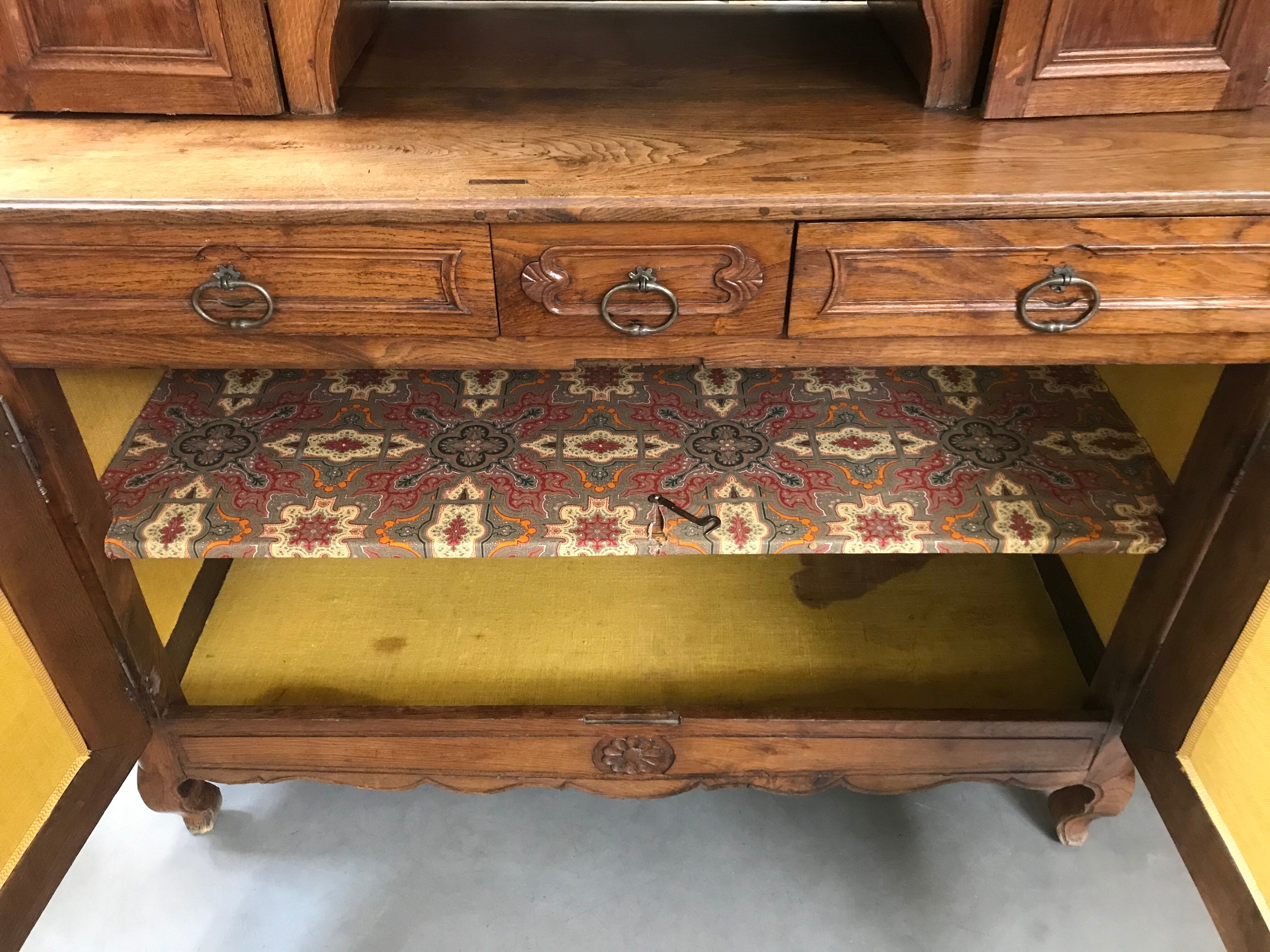 Louis XV era croat in solid oak