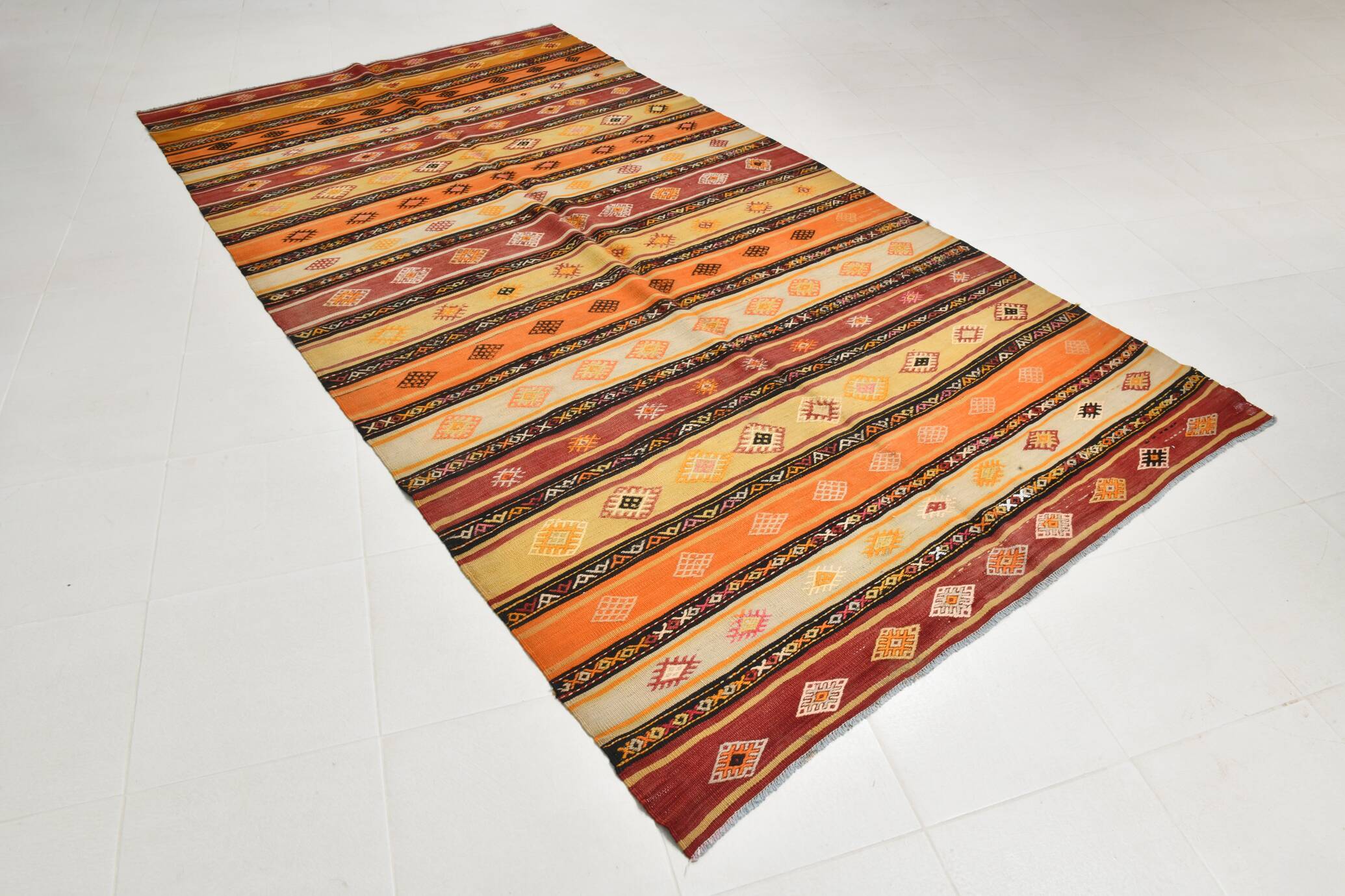 6x11 Turkish Vintage Kilim Rug, 186x342Cm
