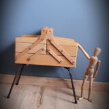 Former sewing worker on feet