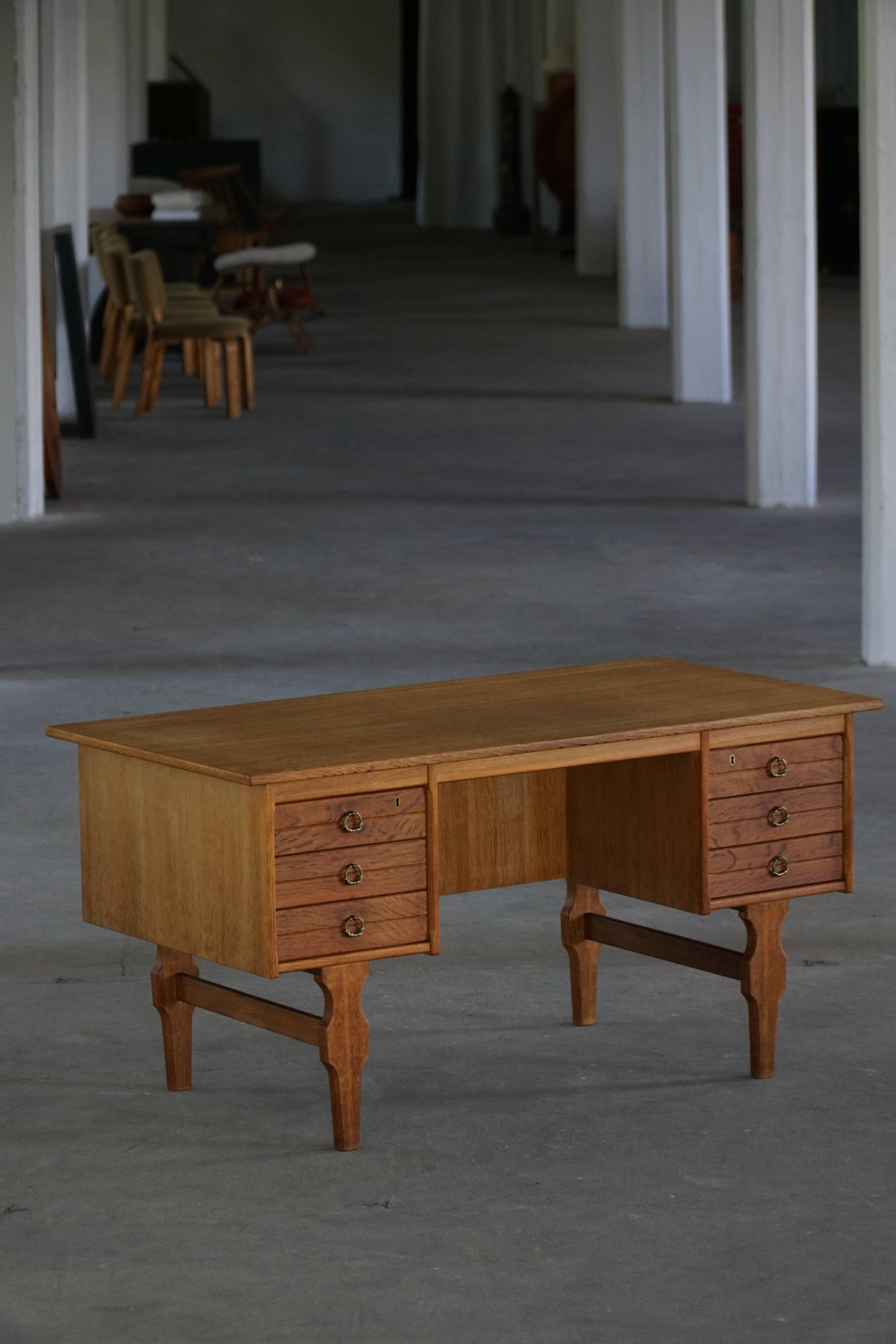 Free-standing desk in Oak by Henning Kjærnulf, Mid-century Danish Modern, 1950s