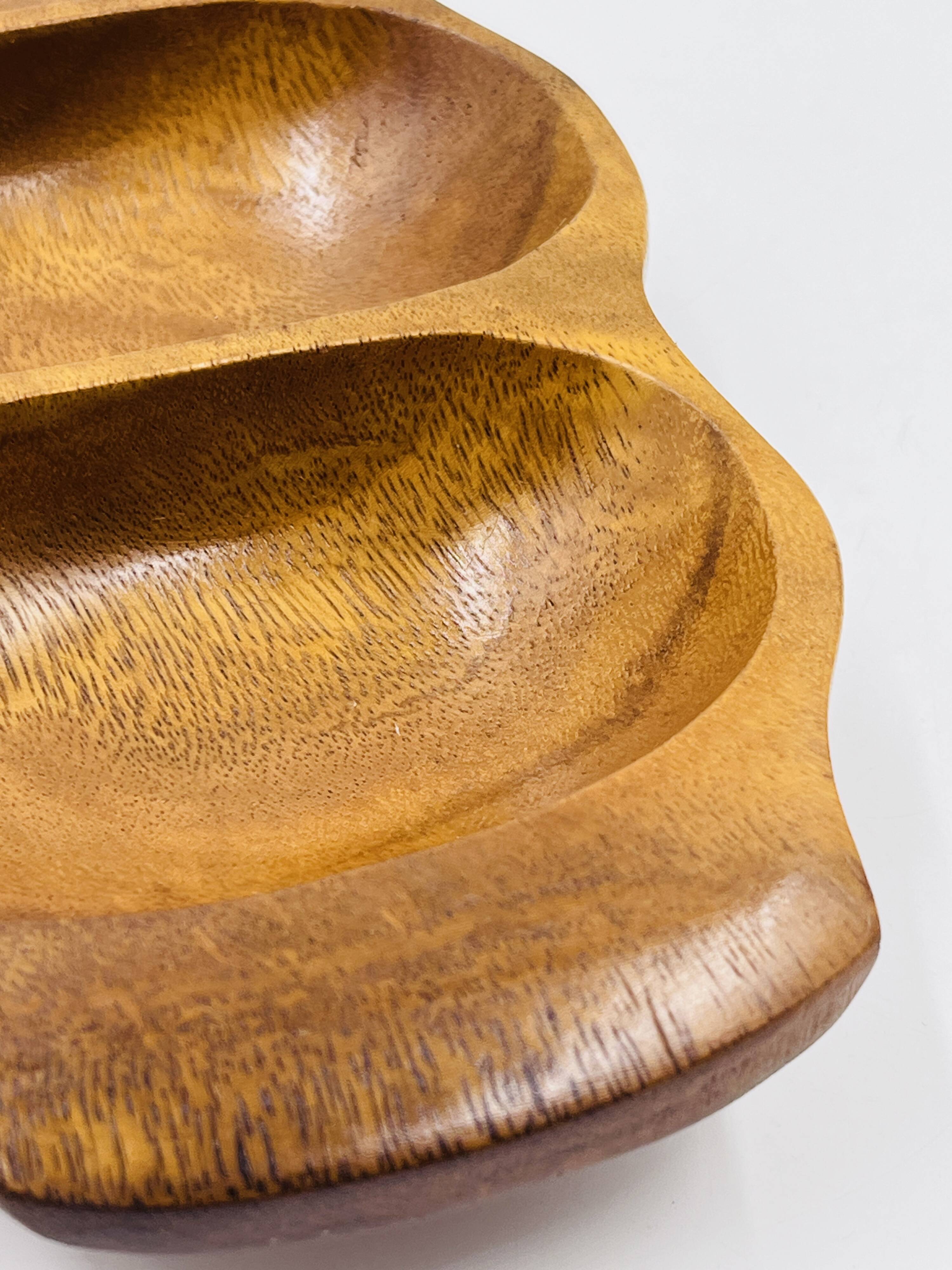 Segmented wooden plateau carved from exotic wood, Asia, 1970s.