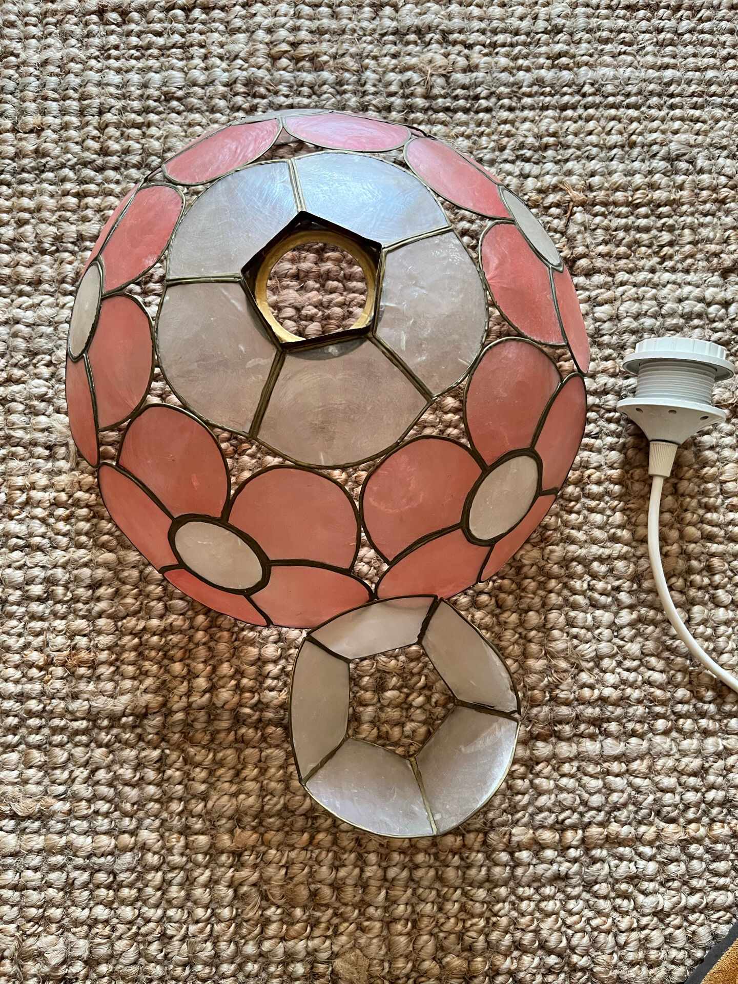 Mother-of-pearl pendant