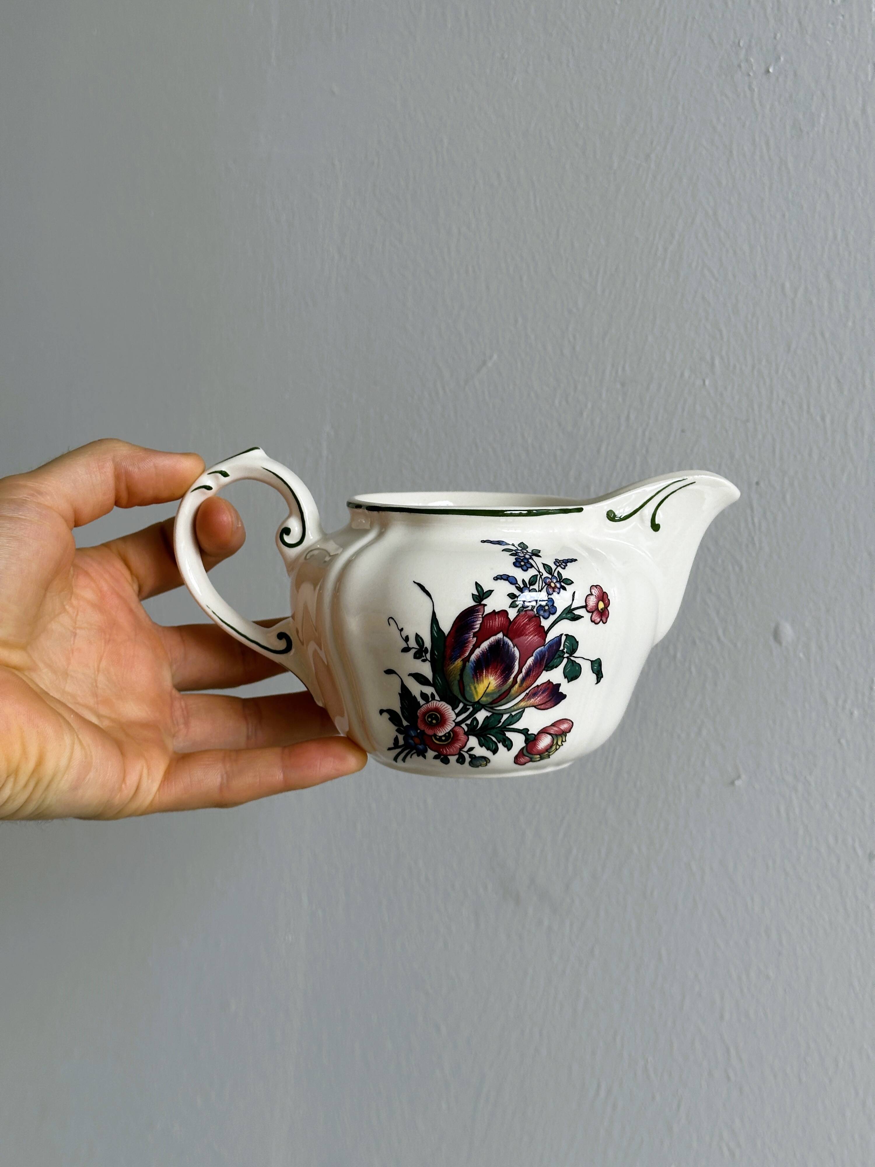 Villeroy & Boch Alt Strasbourg milk jug - gravy boat.