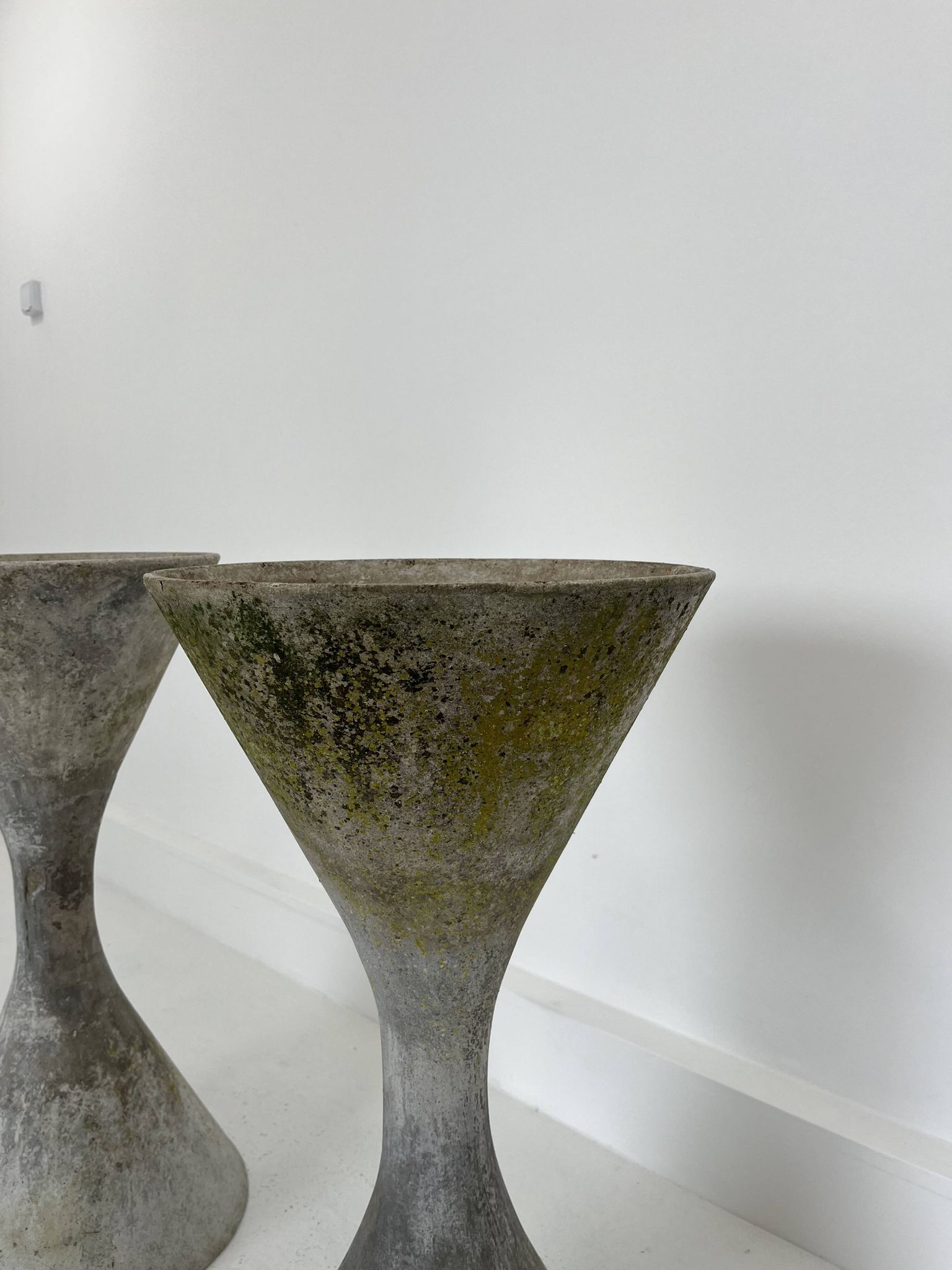 2 jardinières Anton Bee et W. Guhl édition Eternit, 1958