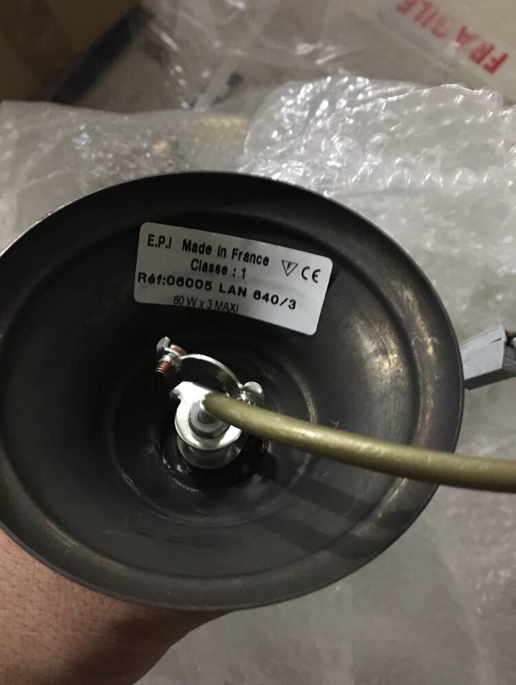 Antique suspended lantern PPE