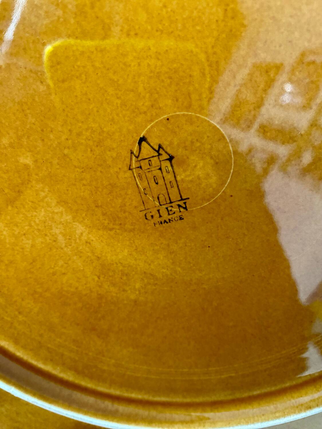 Presentation plate Gien