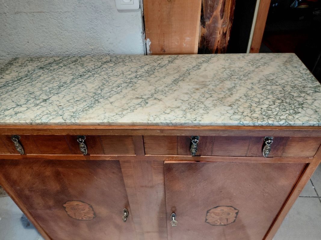 Old buffet