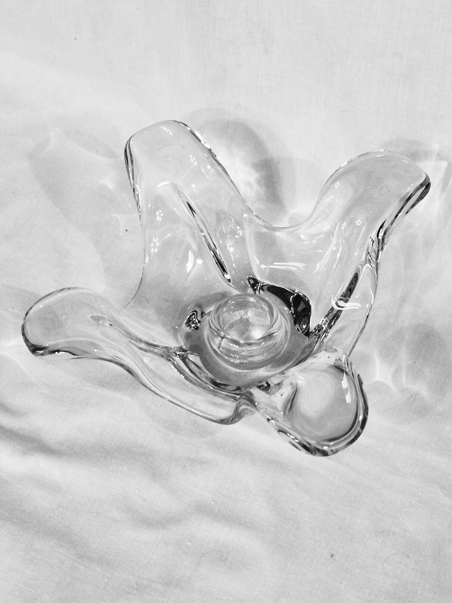 Crystal candlestick from Bayel, flower petal shape A559