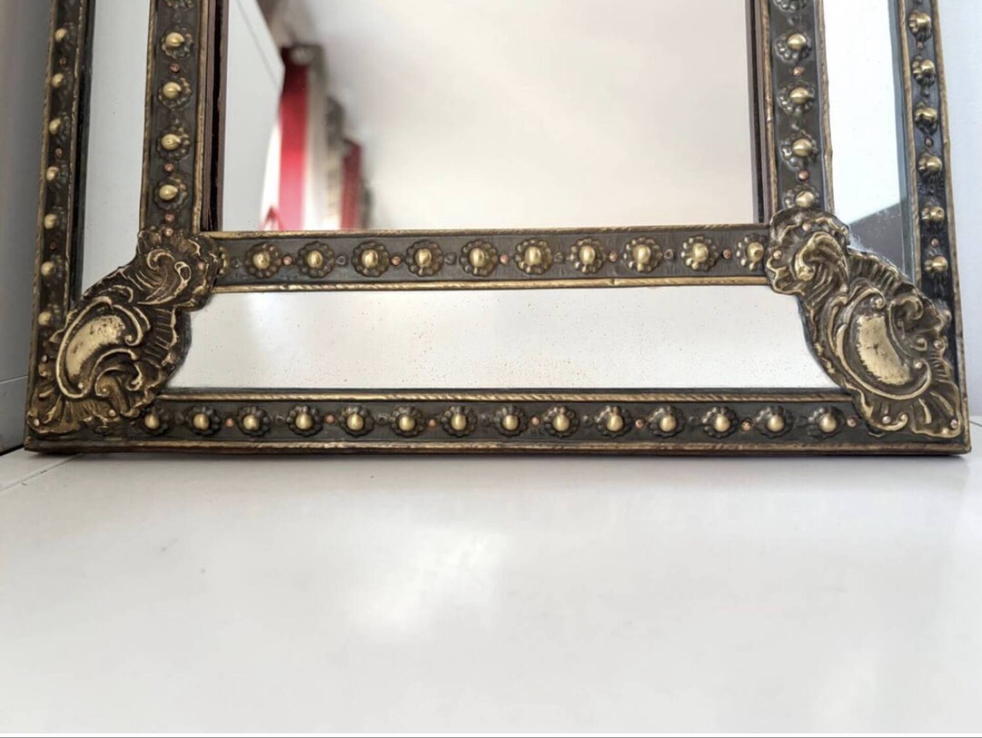 Napoleon III closed-frame mirror