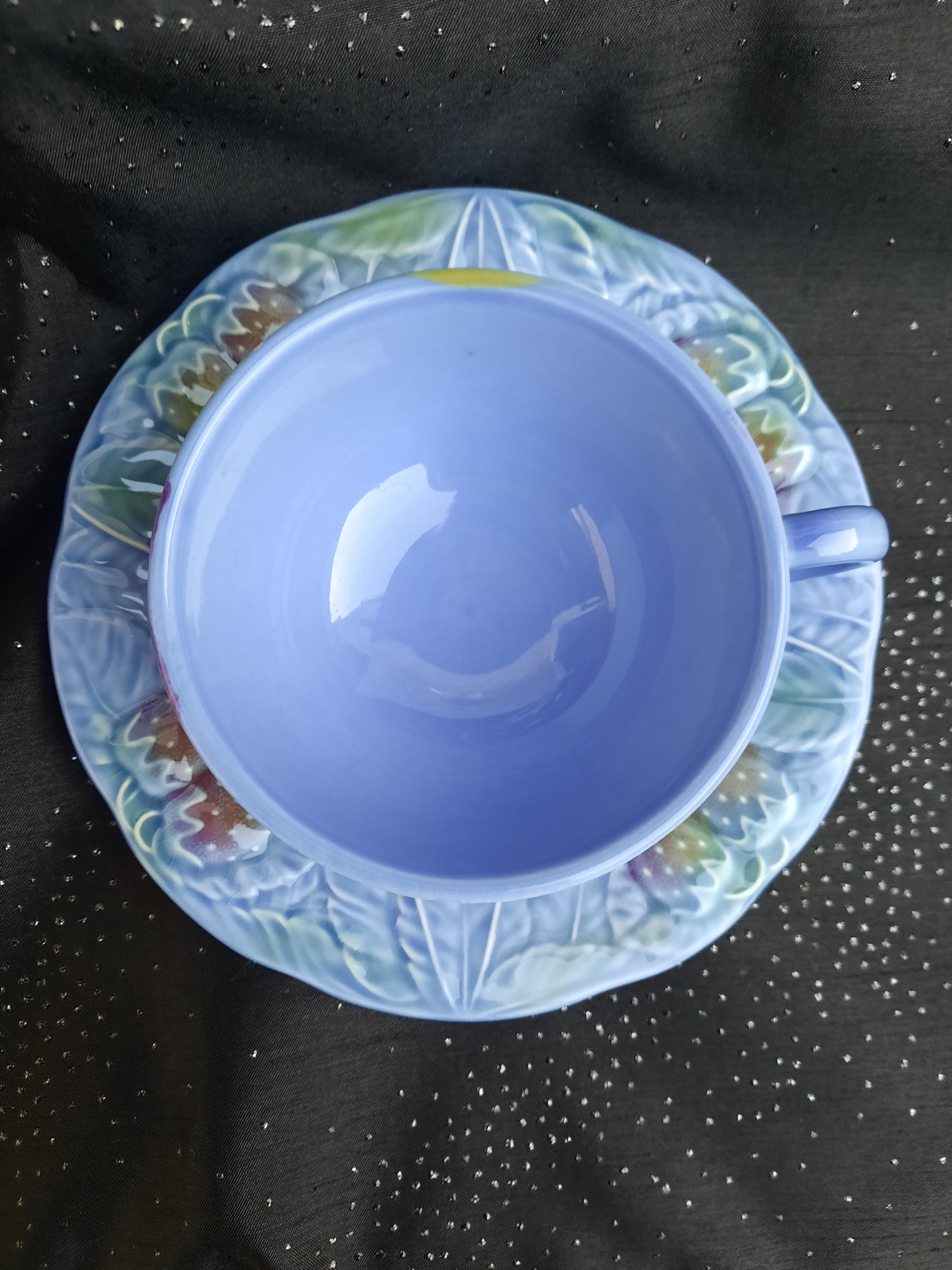 Tea set, tête-à-tête, teapot + 2 cups and sub-cups, Salins earthenware, slip, TBE.