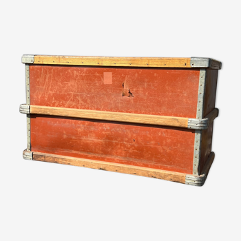Old suroy loos tray 1960 wheeled box textile factory original color