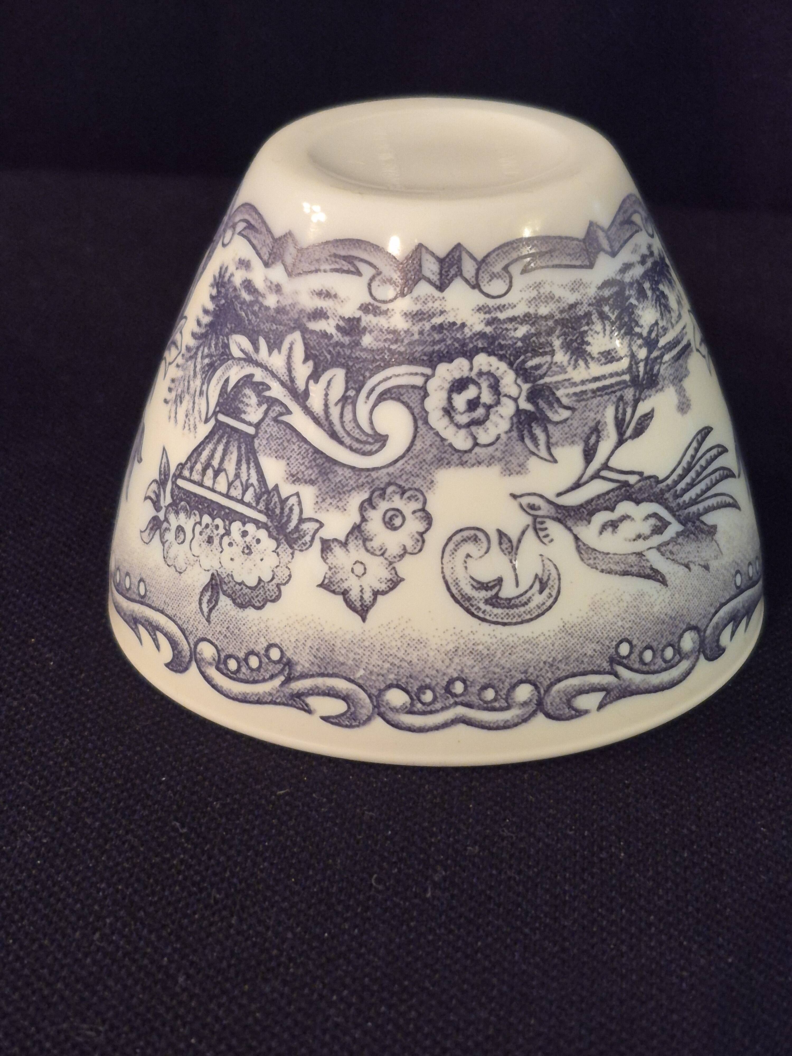 Set of six cups and saucers in opaline, vintage, RIVANEL